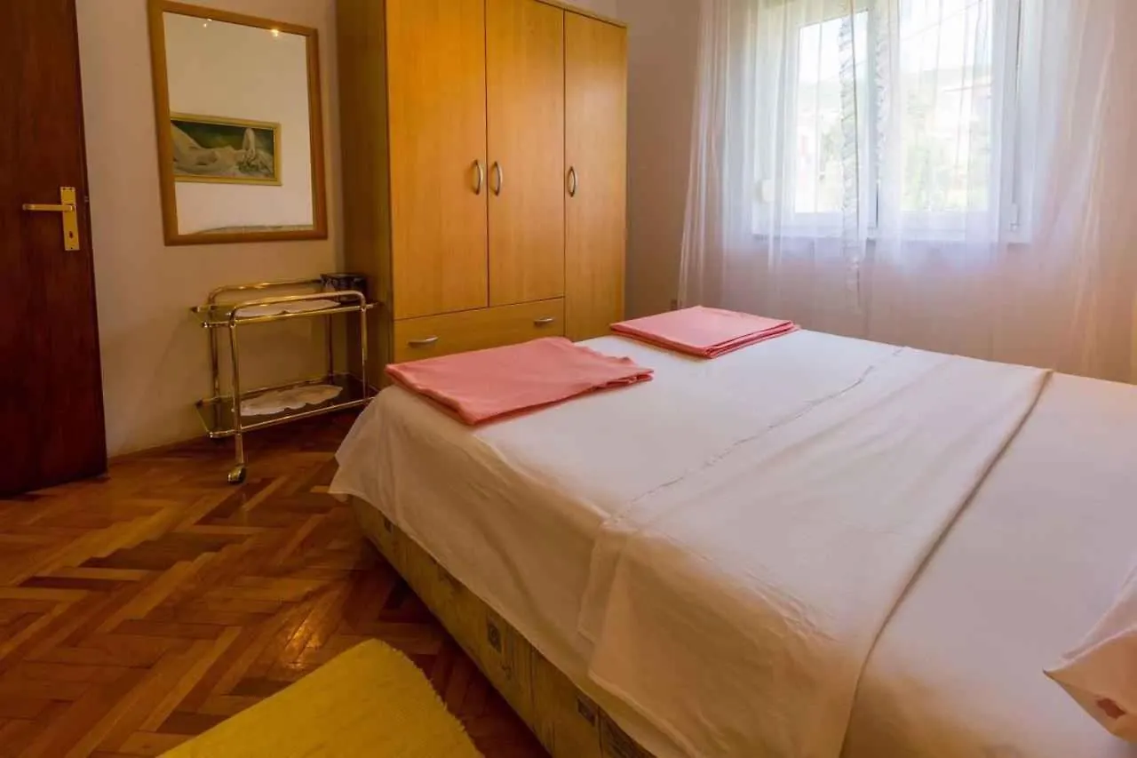 Apartment In Crikvenica 39213