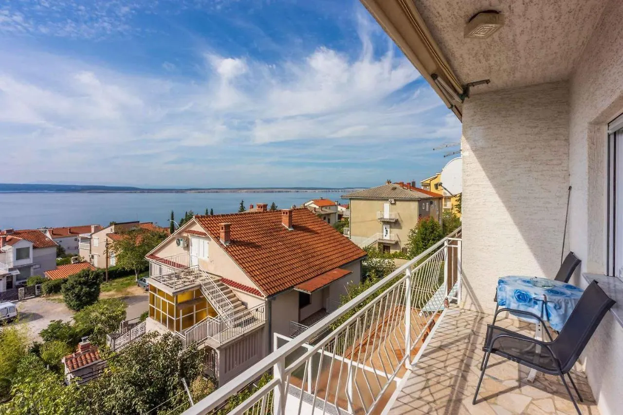 Apartment In Crikvenica 39213