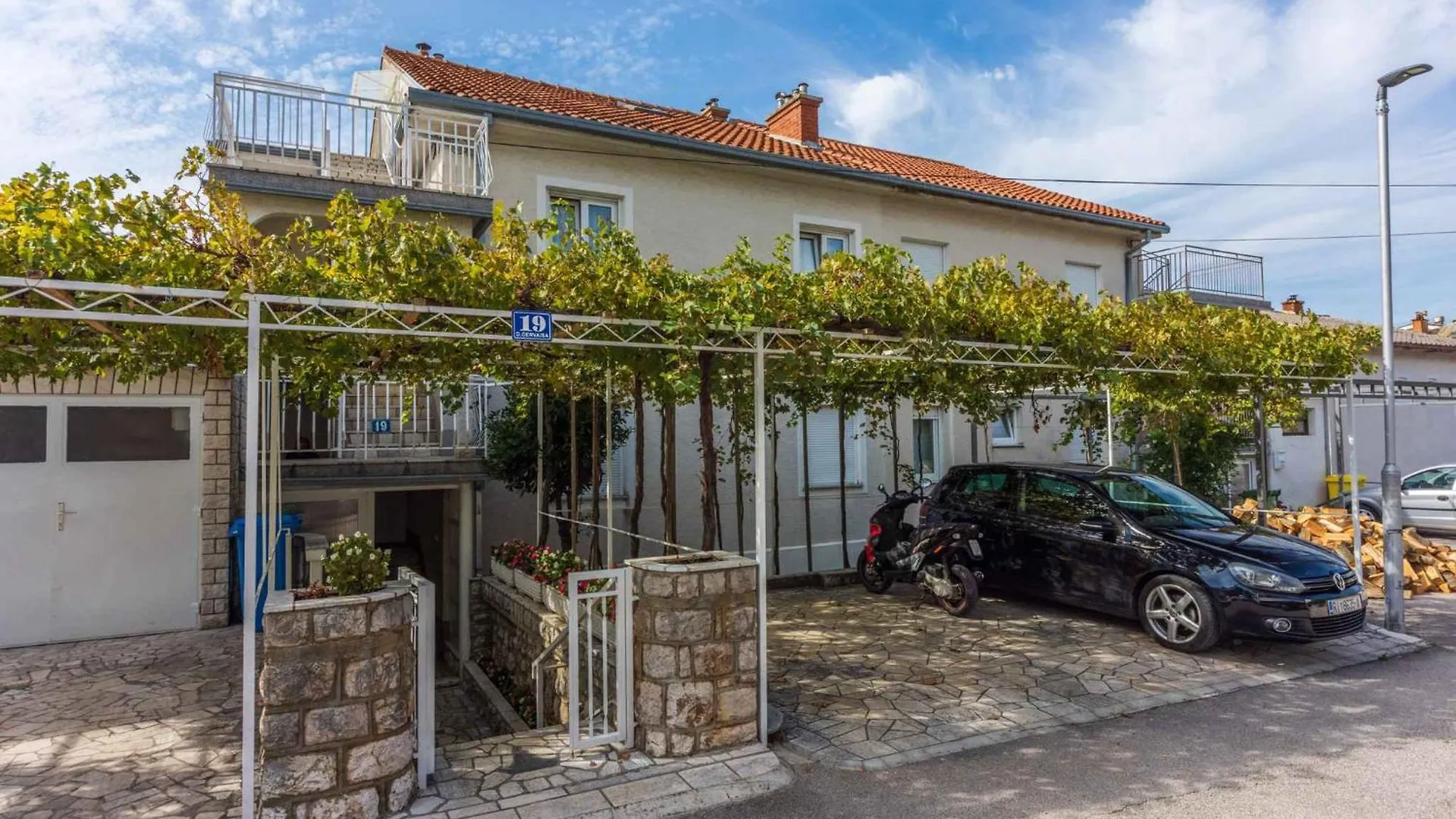 Apartment In Crikvenica 39213